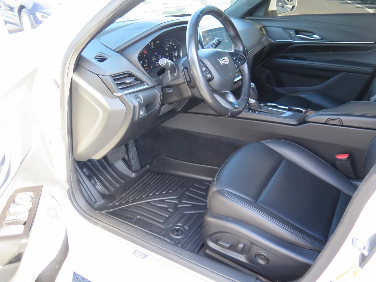 2021 Cadillac CT4 Luxury