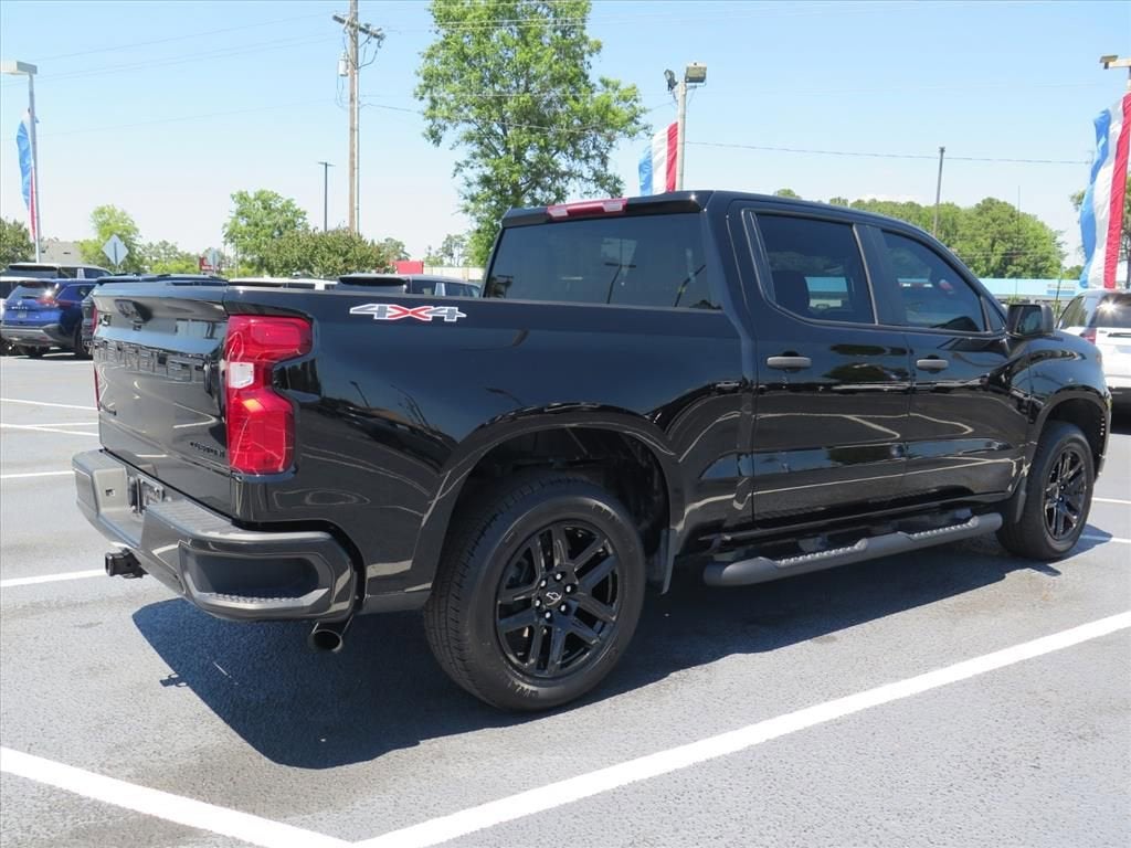 2024 Chevrolet Silverado 1500 Custom