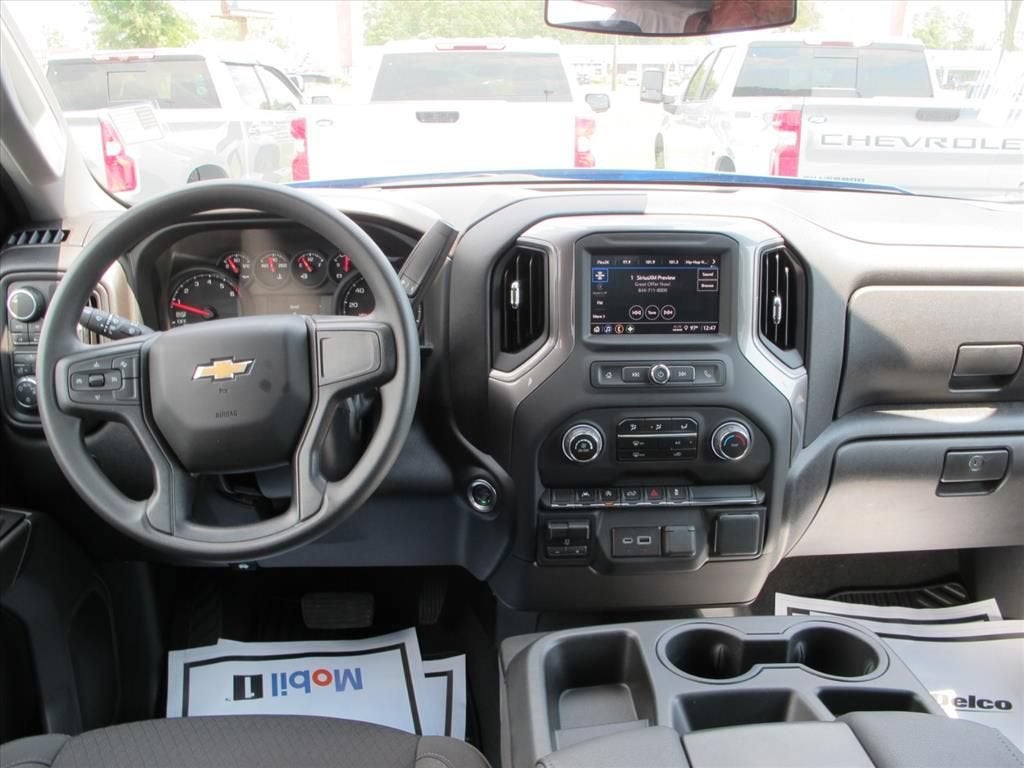 2025 Chevrolet Silverado 1500 Custom