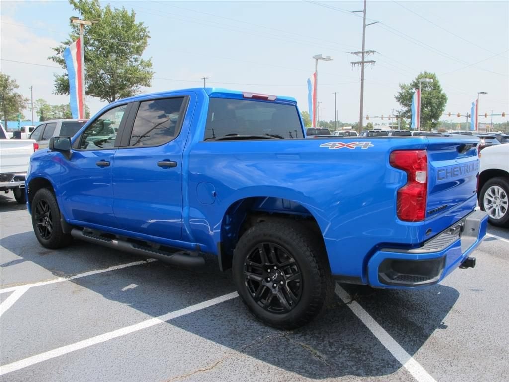 2025 Chevrolet Silverado 1500 Custom