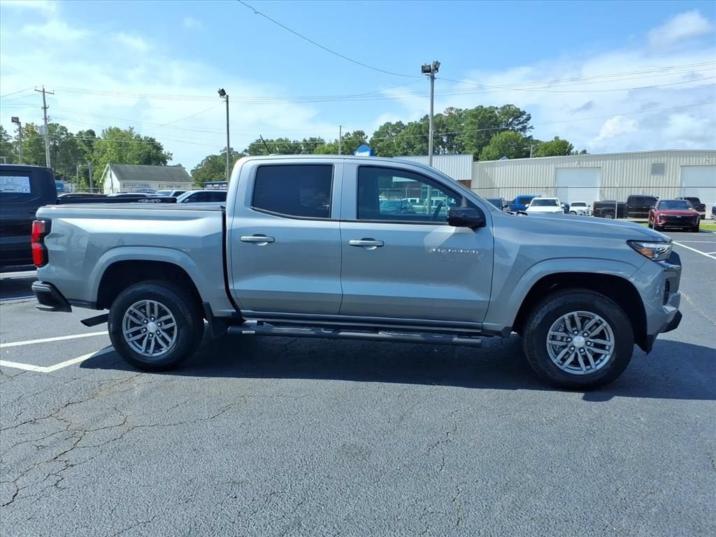 2025 Chevrolet Colorado WT/LT