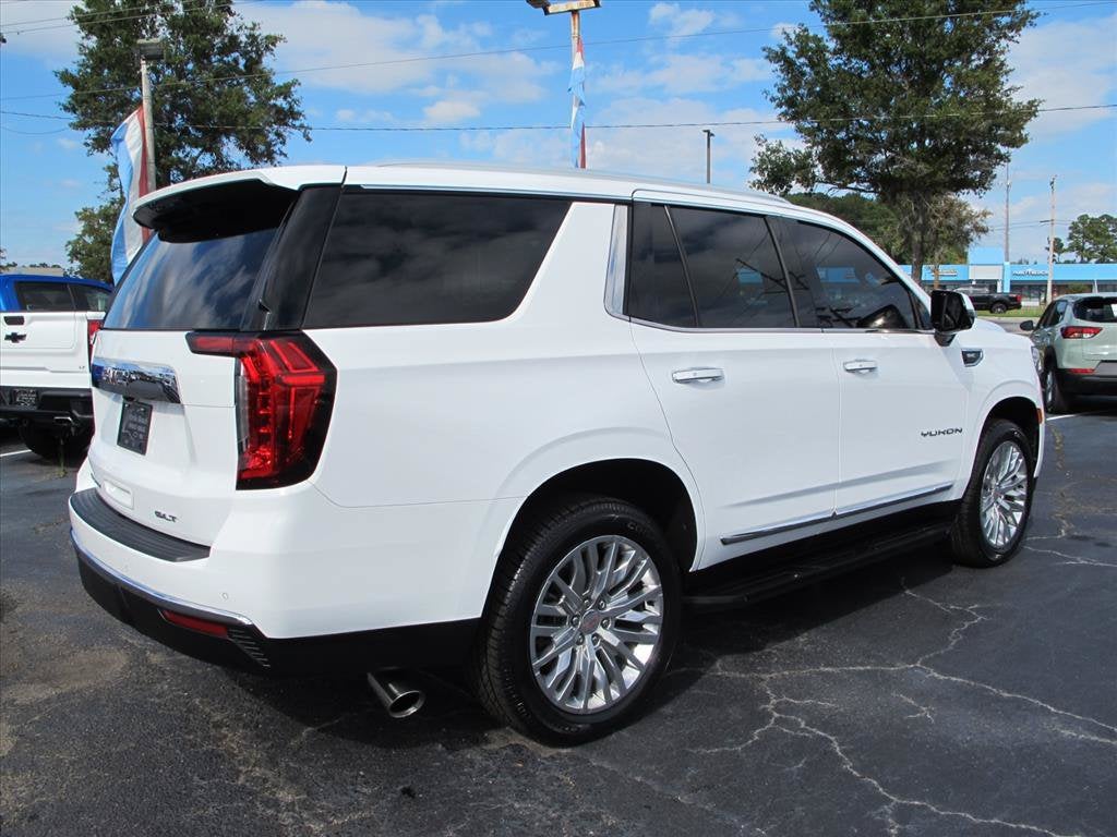 2023 GMC Yukon SLT