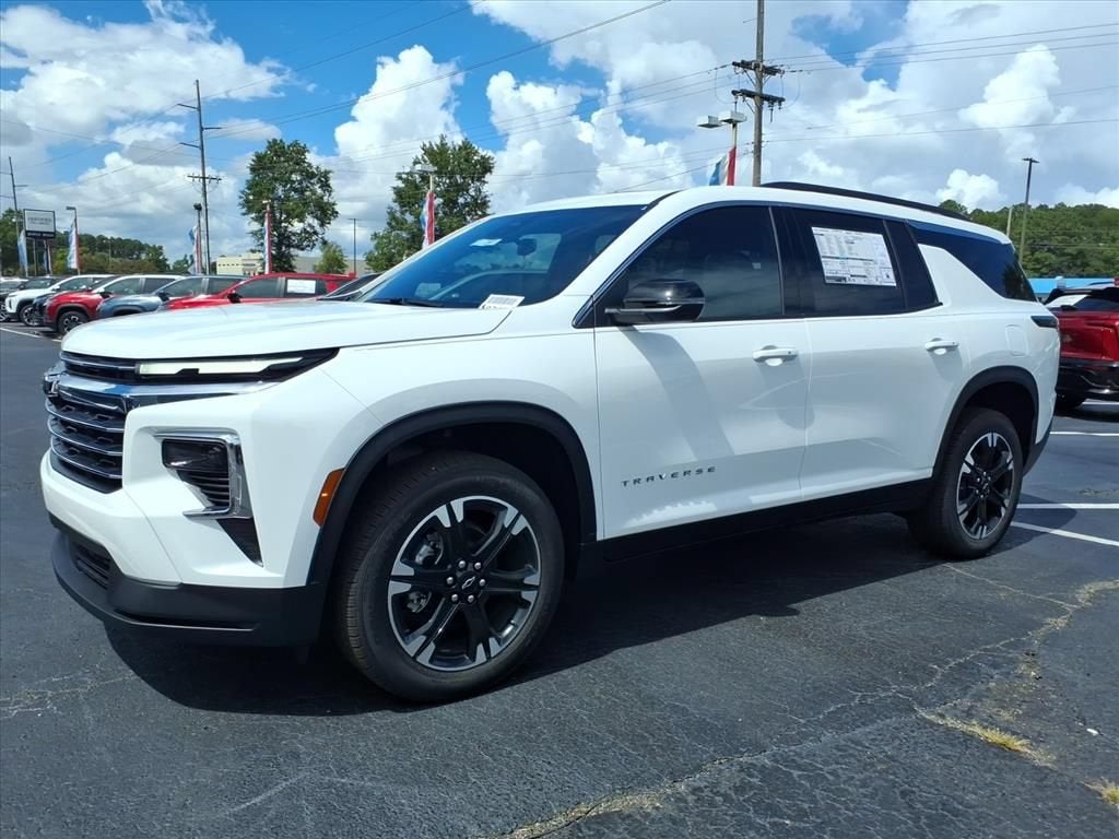 2027 Chevrolet Traverse LT