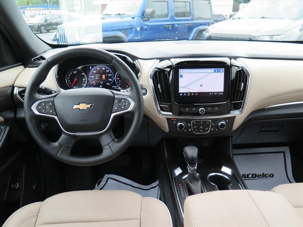 2023 Chevrolet Traverse Premier