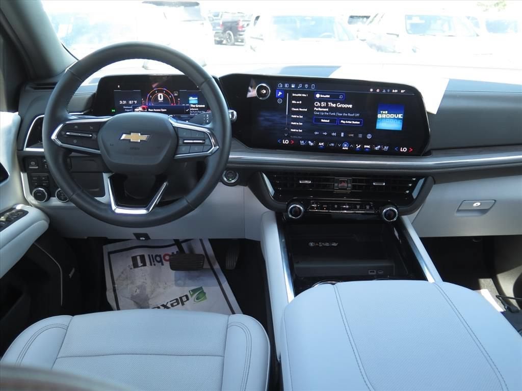 2025 Chevrolet Suburban Premier