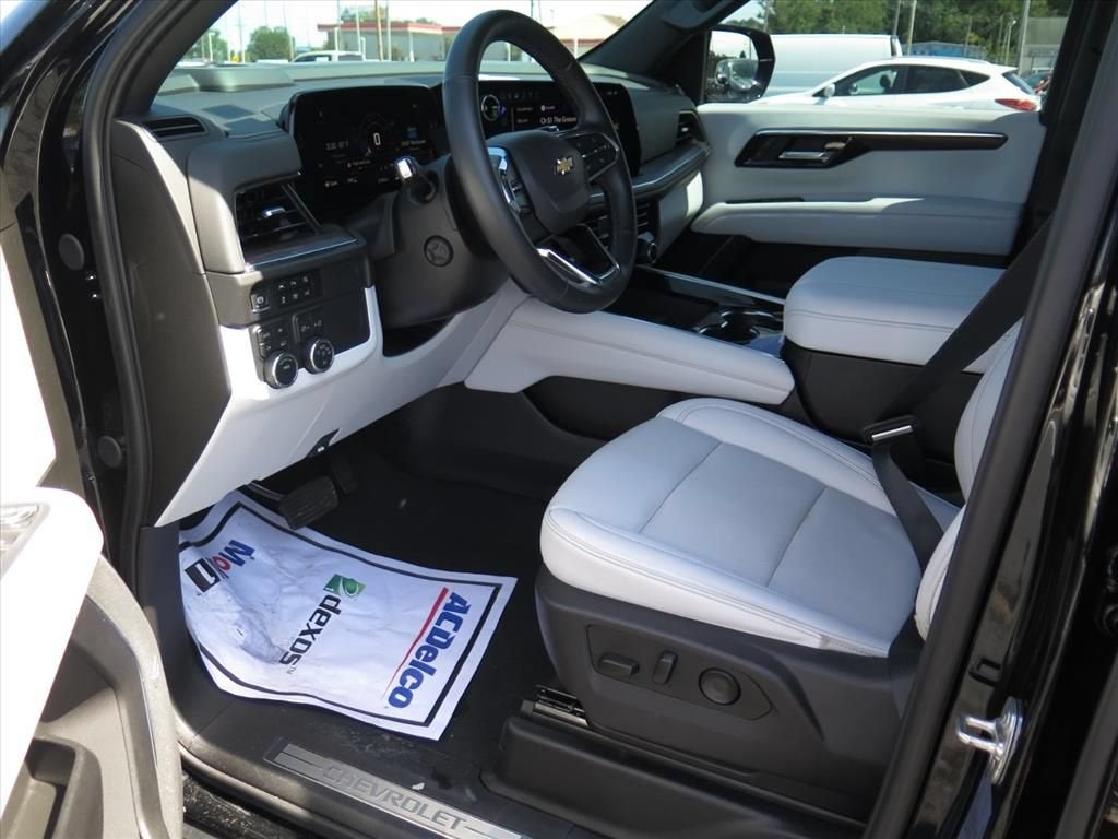 2025 Chevrolet Suburban Premier