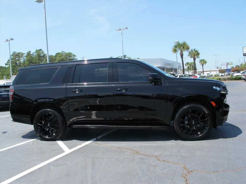 2022 Chevrolet Suburban RST