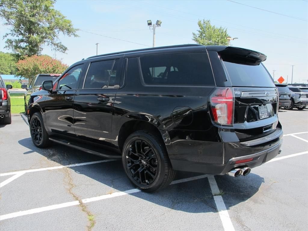 2022 Chevrolet Suburban RST