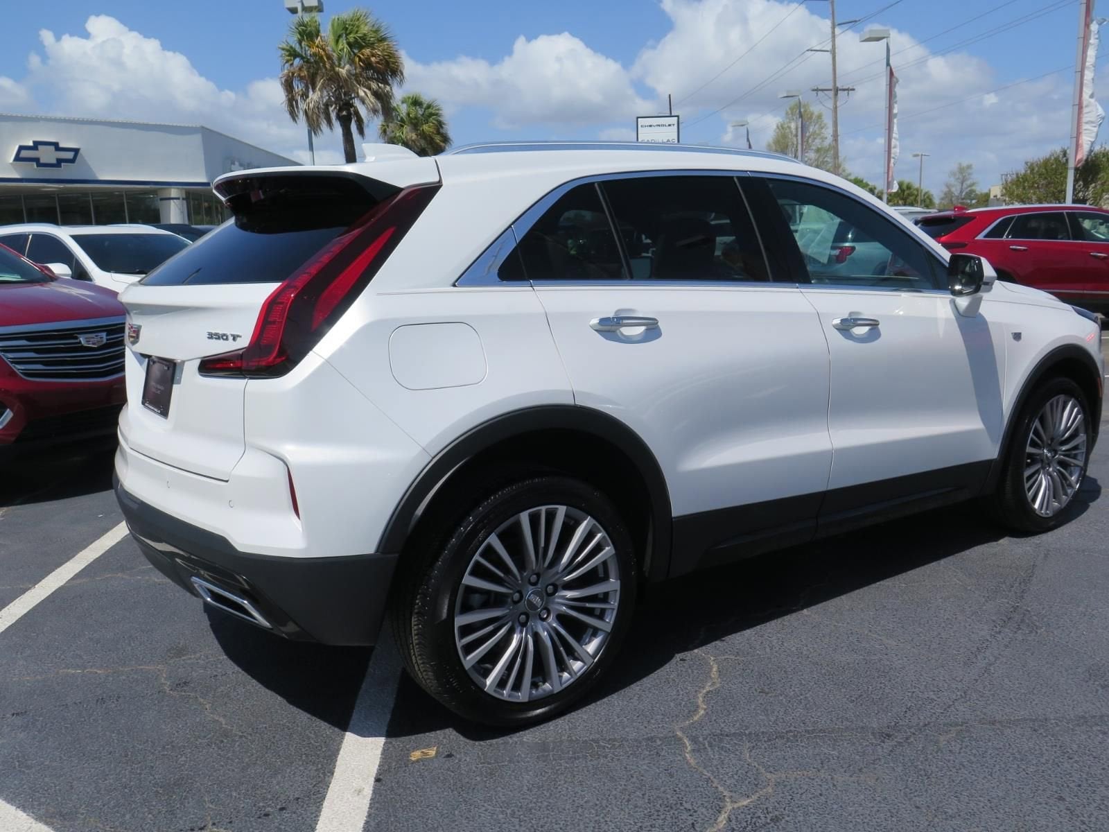 2024 Cadillac XT4 Premium Luxury