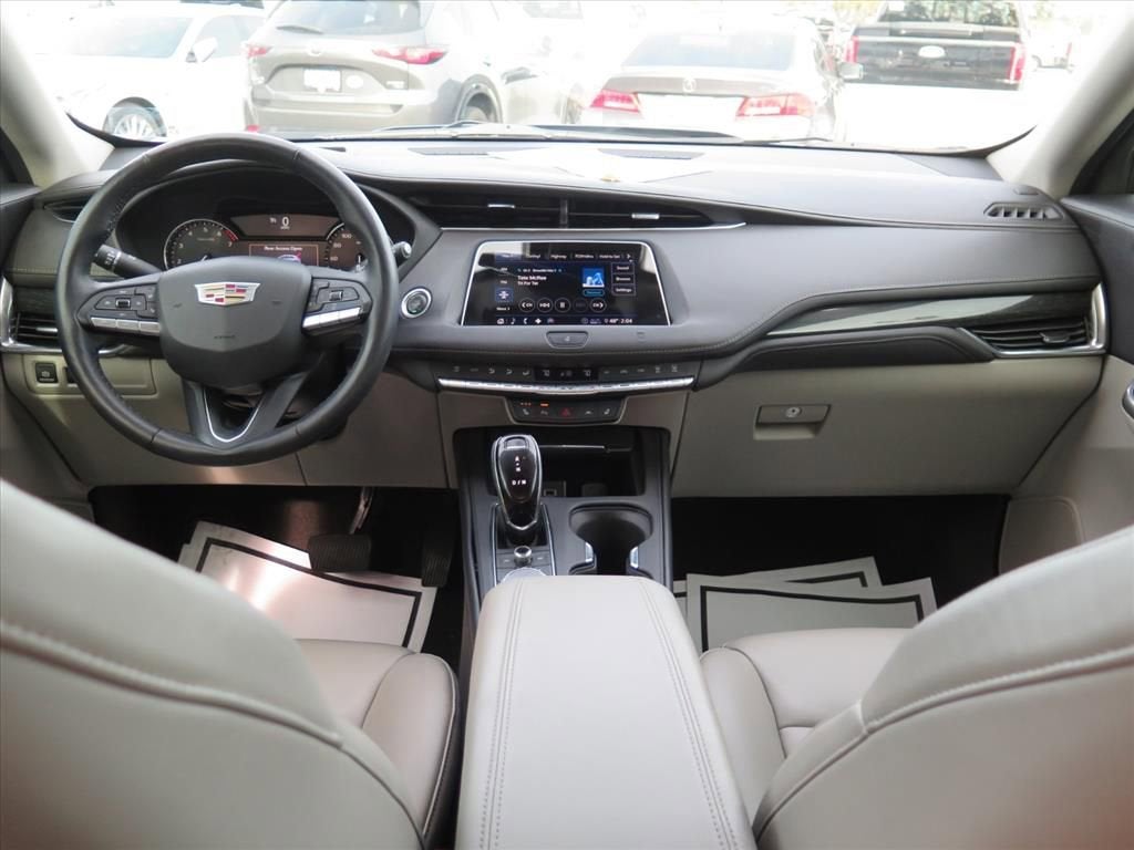 2020 Cadillac XT4 Premium Luxury