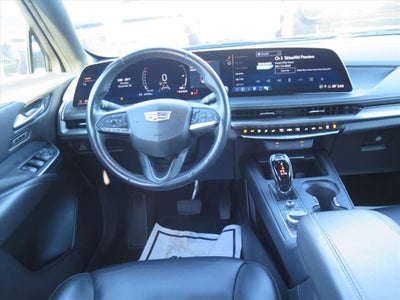 2024 Cadillac XT4 Premium Luxury