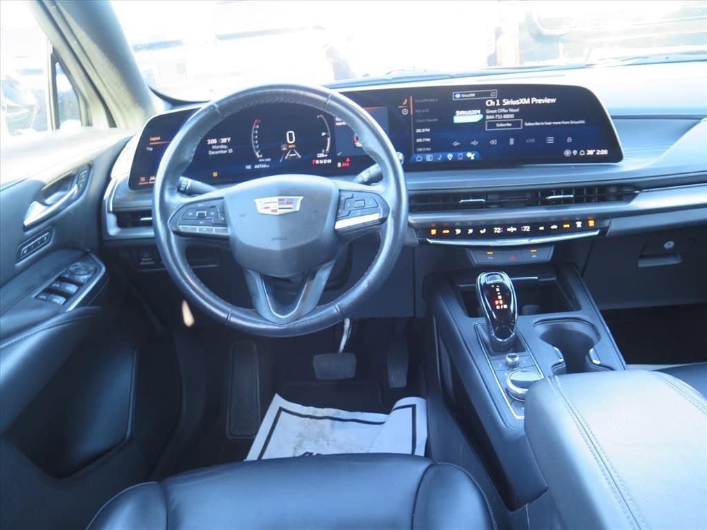 2024 Cadillac XT4 Premium Luxury