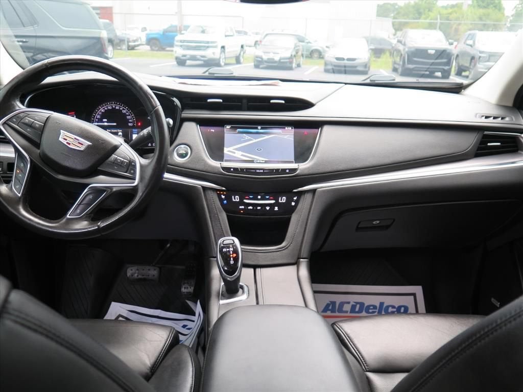 2017 Cadillac XT5 Premium Luxury FWD