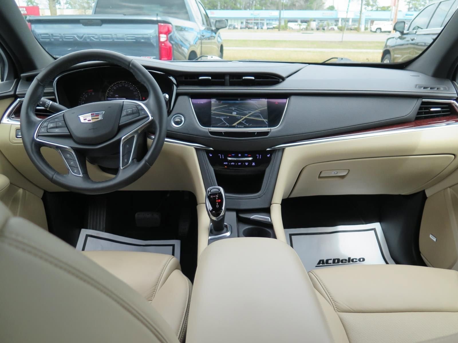 2018 Cadillac XT5 Luxury FWD