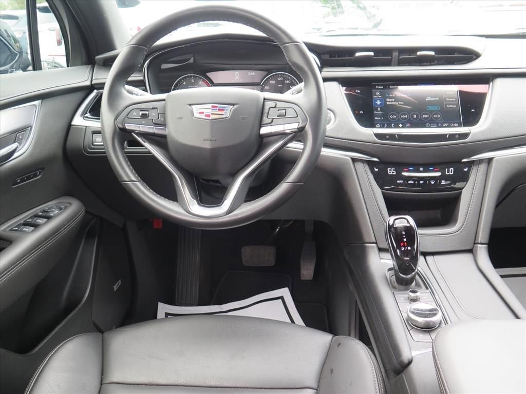 2024 Cadillac XT6 Luxury