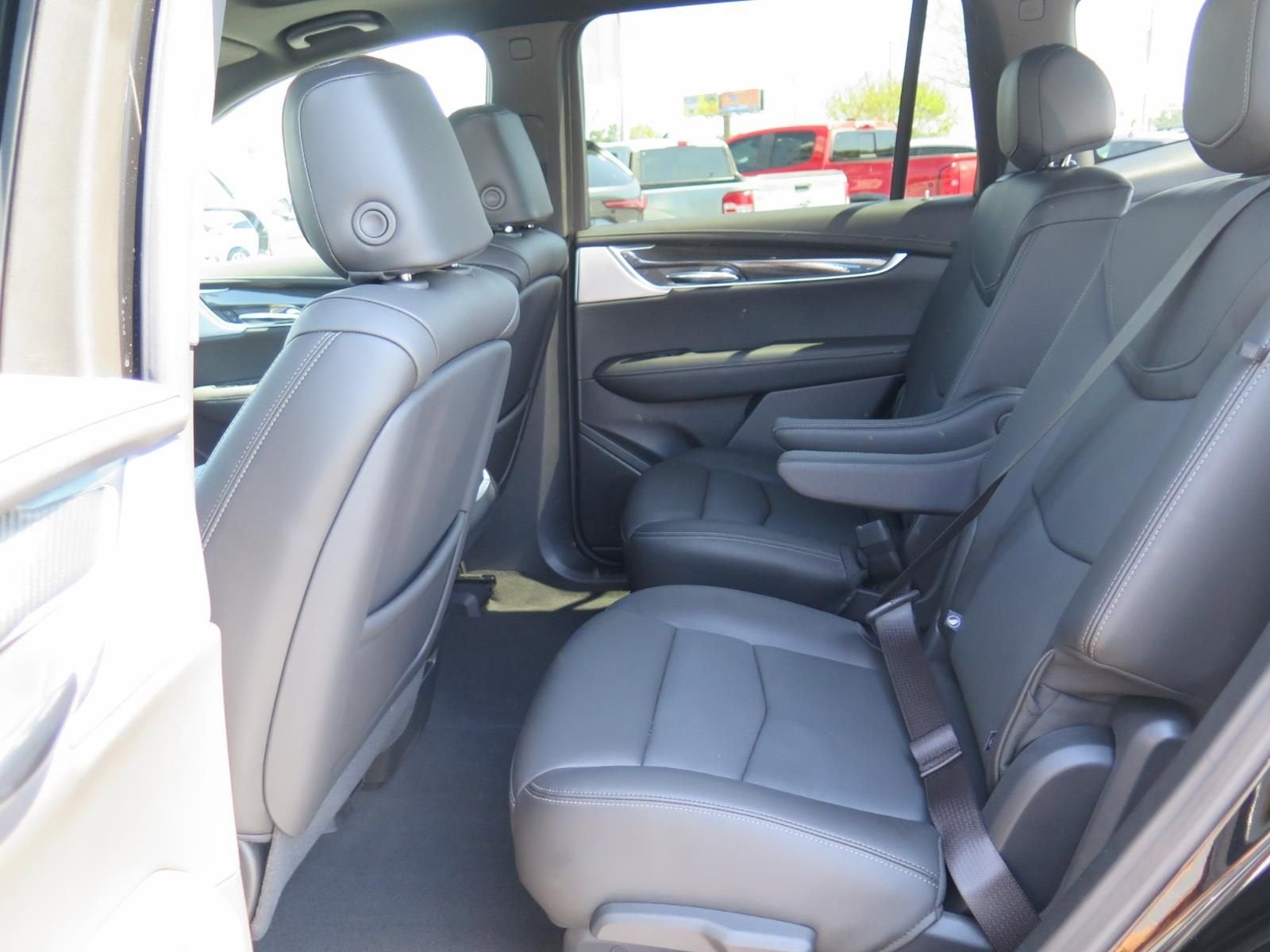 2025 Cadillac XT6 Sport