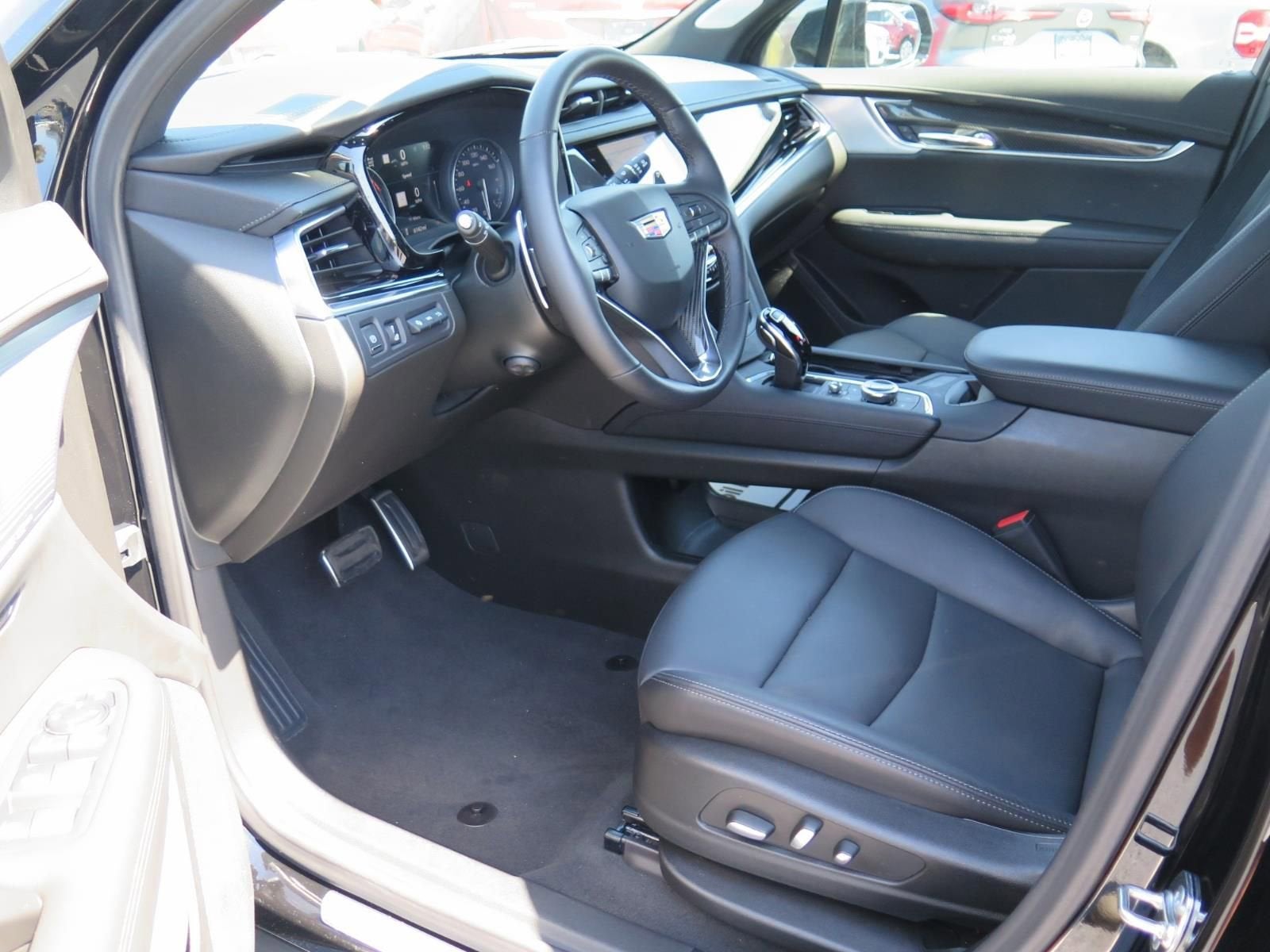 2025 Cadillac XT6 Sport