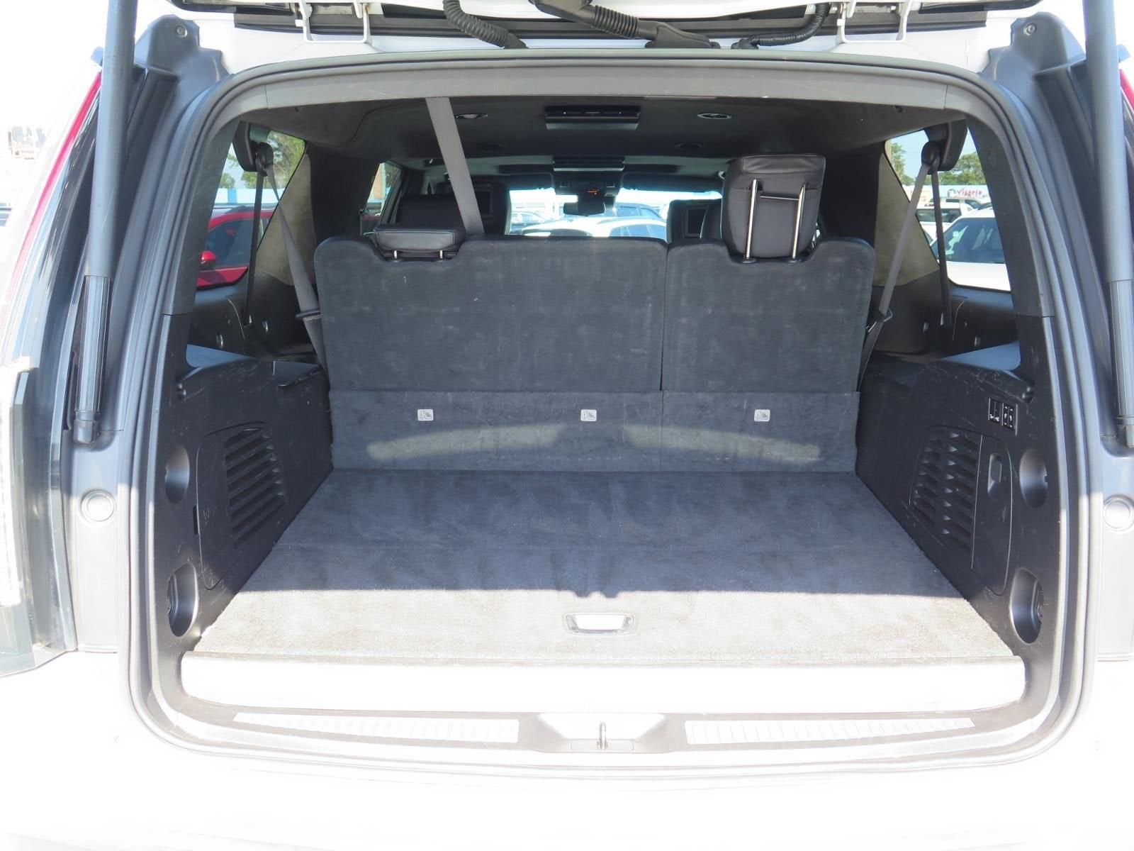 2018 Cadillac Escalade ESV Platinum