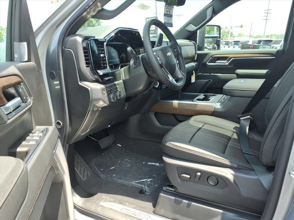 2026 Chevrolet Silverado 3500 HD High Country