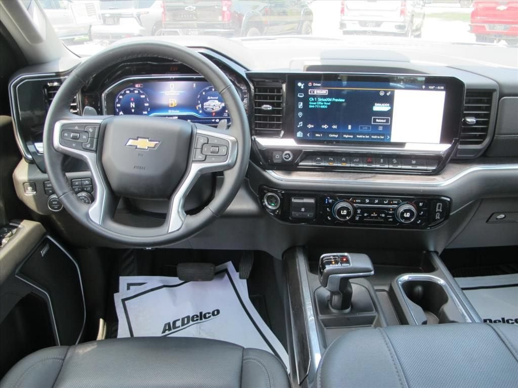 2025 Chevrolet Silverado 1500 LTZ