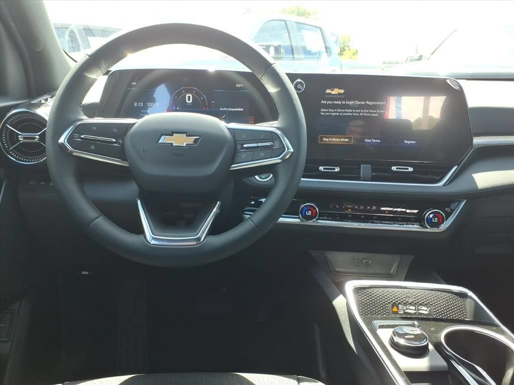 2027 Chevrolet Equinox LT - Photo 13