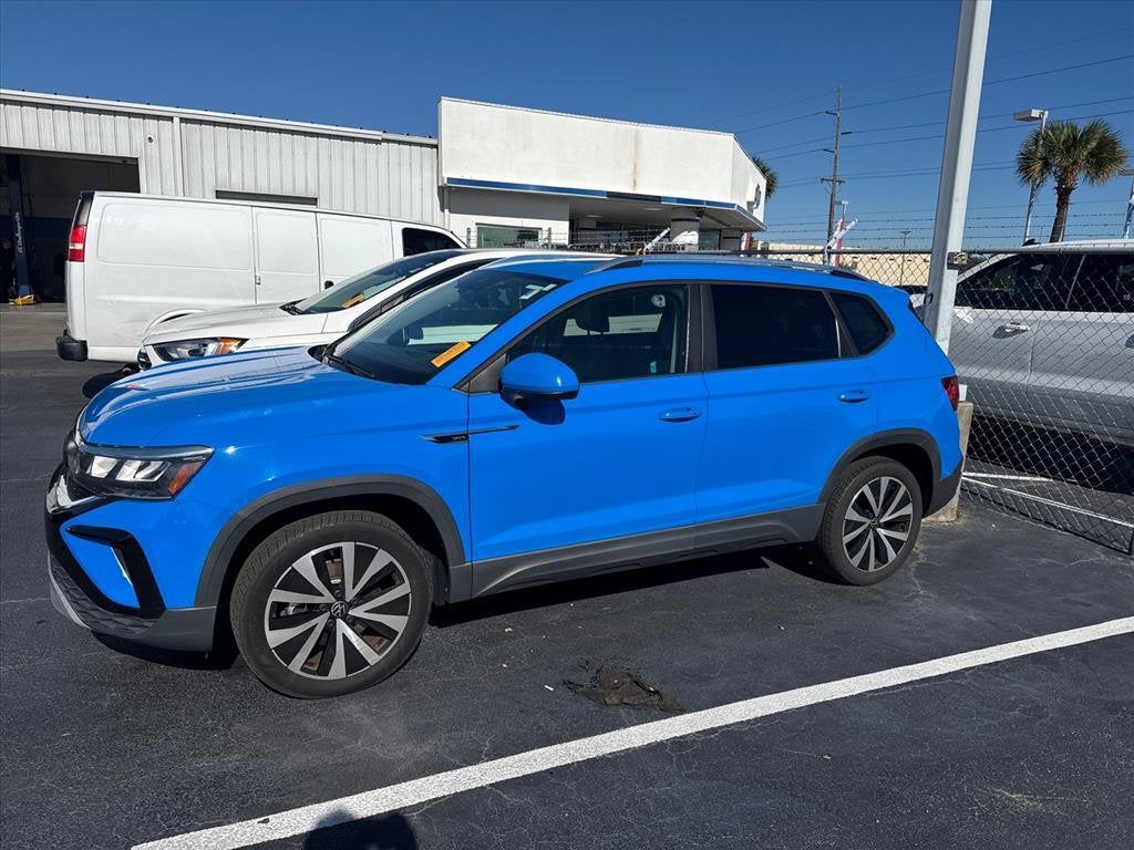 2023 Volkswagen Taos SE