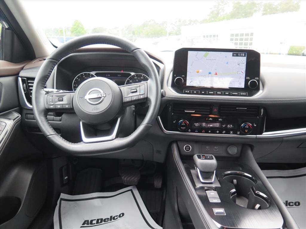 2022 Nissan Rogue SL