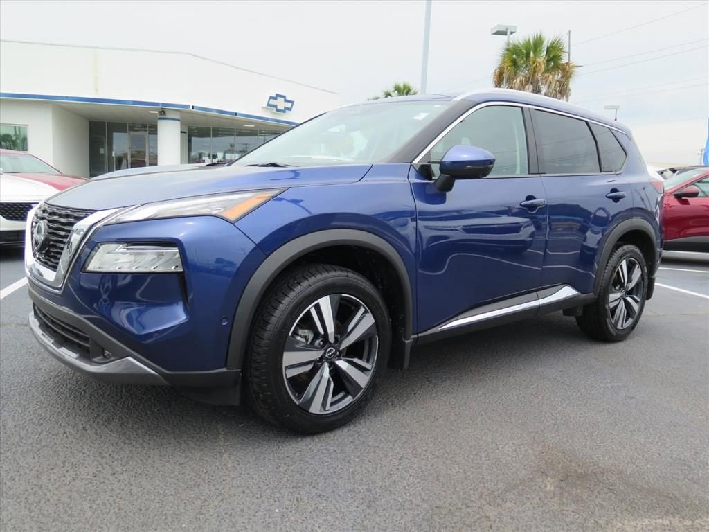 2022 Nissan Rogue SL