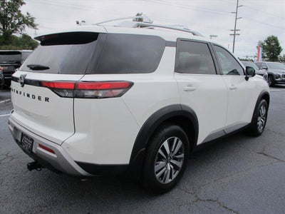 2023 Nissan Pathfinder SL