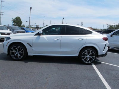 2022 BMW X6 M50i