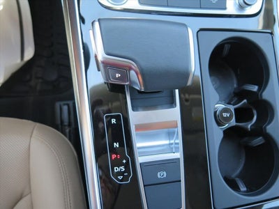 2023 Audi Q8 Premium Plus